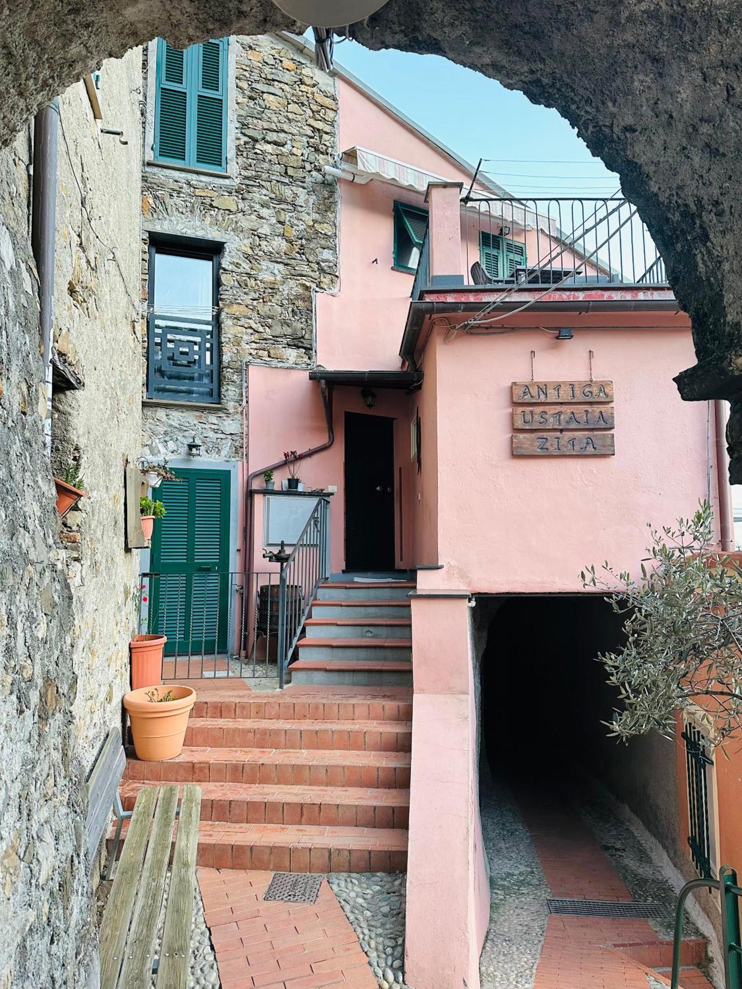 Ferienwohnung Tre Caravelle Levanto Exterior foto